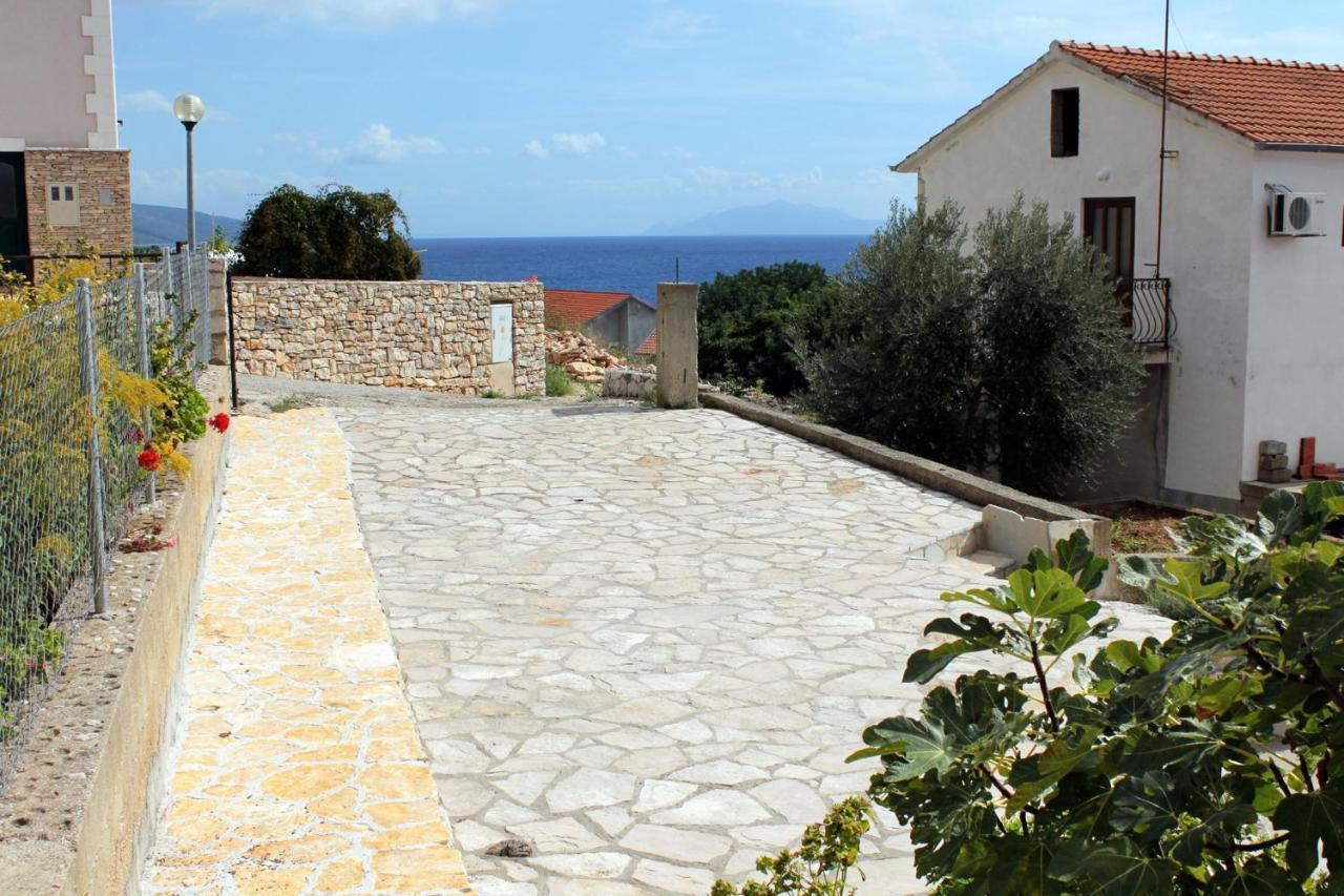 Apartments And Rooms With Parking Space Zavala, Hvar - 128 Jelsa  Ngoại thất bức ảnh
