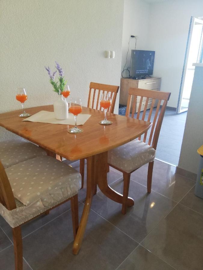 Apartments And Rooms With Parking Space Zavala, Hvar - 128 Jelsa  Ngoại thất bức ảnh