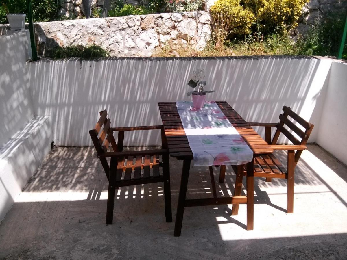 Apartments And Rooms With Parking Space Zavala, Hvar - 128 Jelsa  Ngoại thất bức ảnh